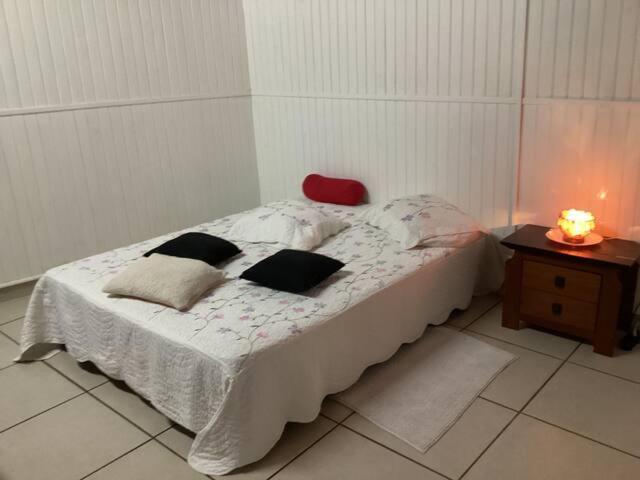 Appartement Dans Propriete Reposante Saint-Benoît Dış mekan fotoğraf
